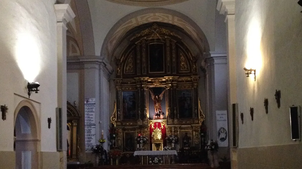 Iglesia de San Miguel Arcángel — animadores infantiles Bichitos en Azuqueca de Henares